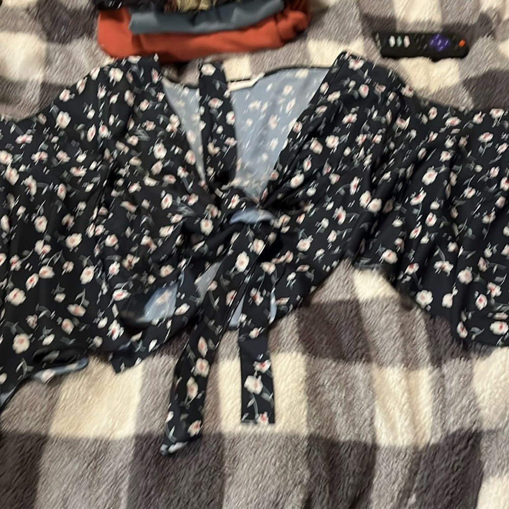 Romwe small size 4 crop